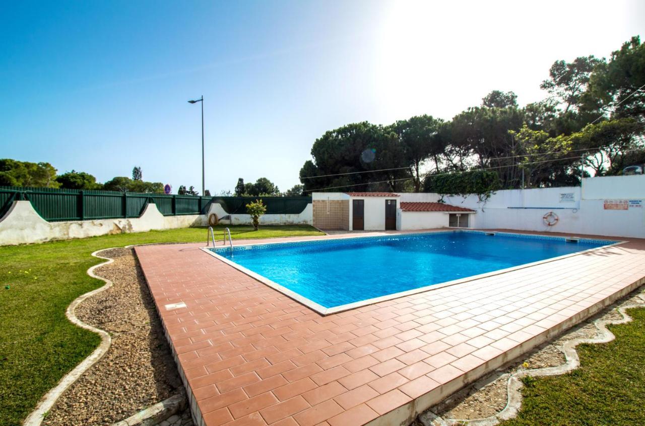 Ocean View Apartment - Pool And Sea View & Albufeira Center Luaran gambar